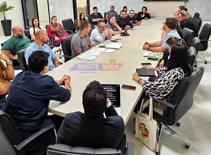 Impasse sobre piso da educação gera tensão entre Sinsemuc e Prefeitura de Cacoal, RO