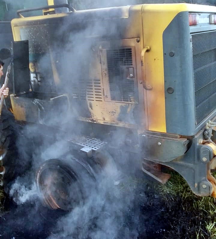 Patrol da prefeitura de Governador Jorge Teixeira, RO pode ter sido incendiada de forma criminosa, na zona rural