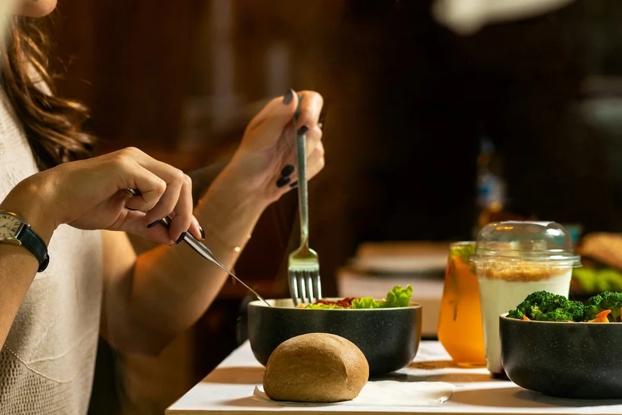 Estudo revela impacto da IA na alimentação saudável