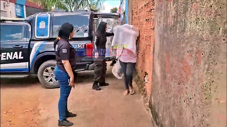 Duas mulheres são presas ao tentarem entrar com drogas em presídio