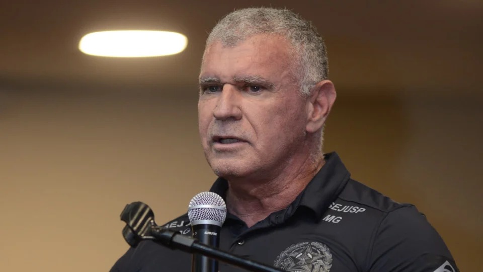 Secretário de MG compara ações de Trump e Lula no combate ao PCC e ao CV
