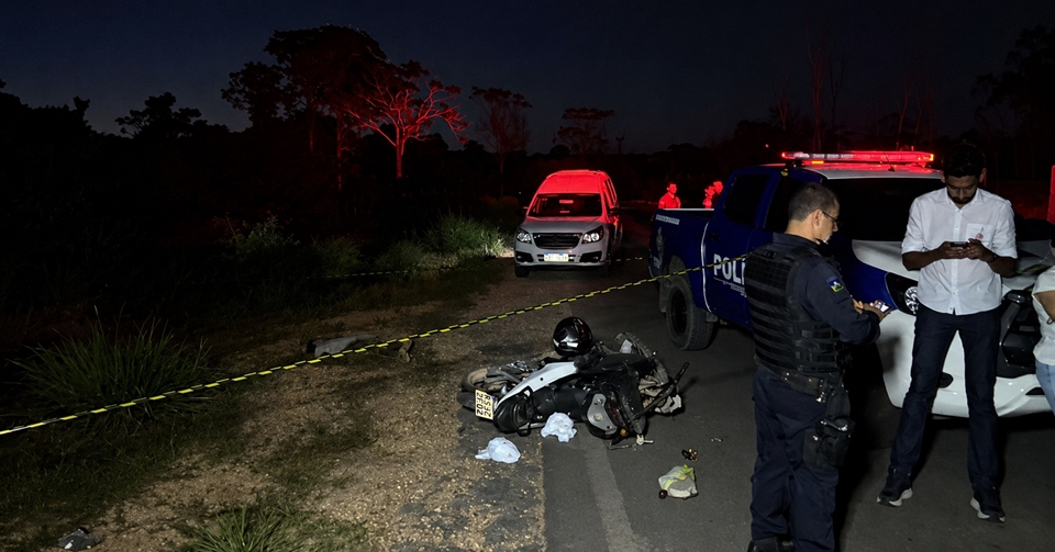 Colisão com animal na pista deixa jovem motociclista morto em Ji-Paraná