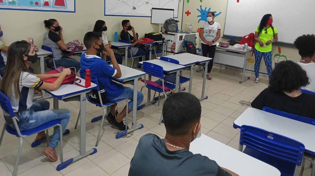 Alex Redano defende investimentos em esporte e lazer para estudantes de Calama