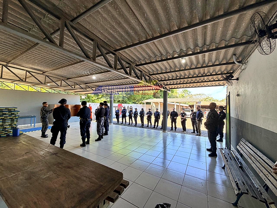 Policiais do 4º BPM concluem capacitação com arma de incapacitação neuromuscular, em Cacoal, RO