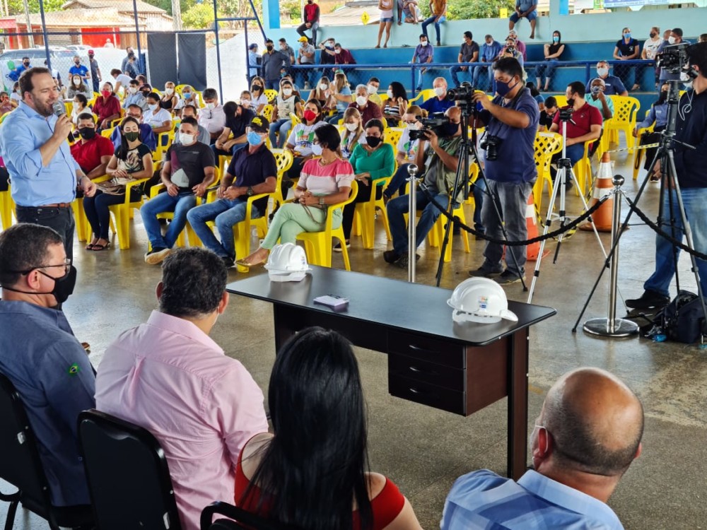 Presidente Alex Redano assegura R$ 800 mil em emenda para Seringueiras