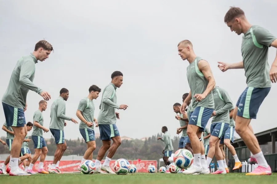 Calor intenso preocupa saúde e rendimento de jogadores na Copa