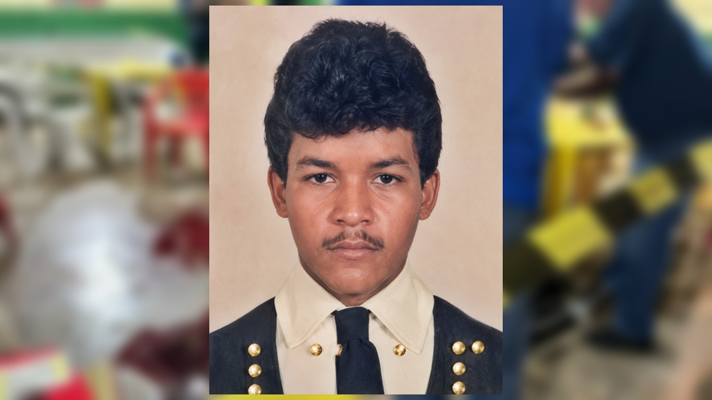 Homem é morto a facadas dentro de bar na presença da família, em Rolim de Moura, RO