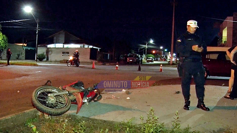 Motociclista fica ferido após avançar preferencial e colidir com carro, em Cacoal, RO