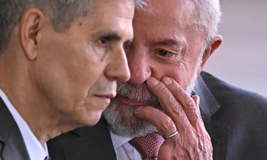 Justiça manda retirar anúncios pagos sobre escala 6×1