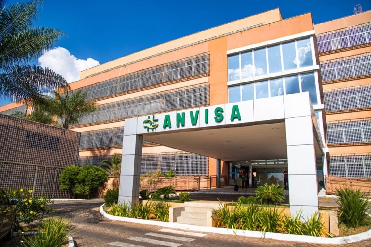Anvisa suspende e recolhe suplementos por problemas sanitários