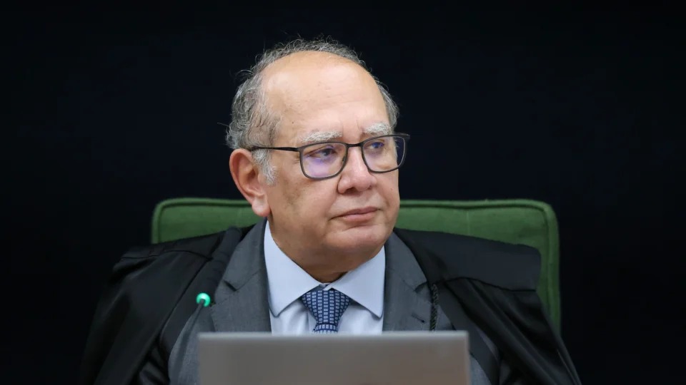 Gilmar Mendes identifica erro em decisão de Mendonça sobre delação