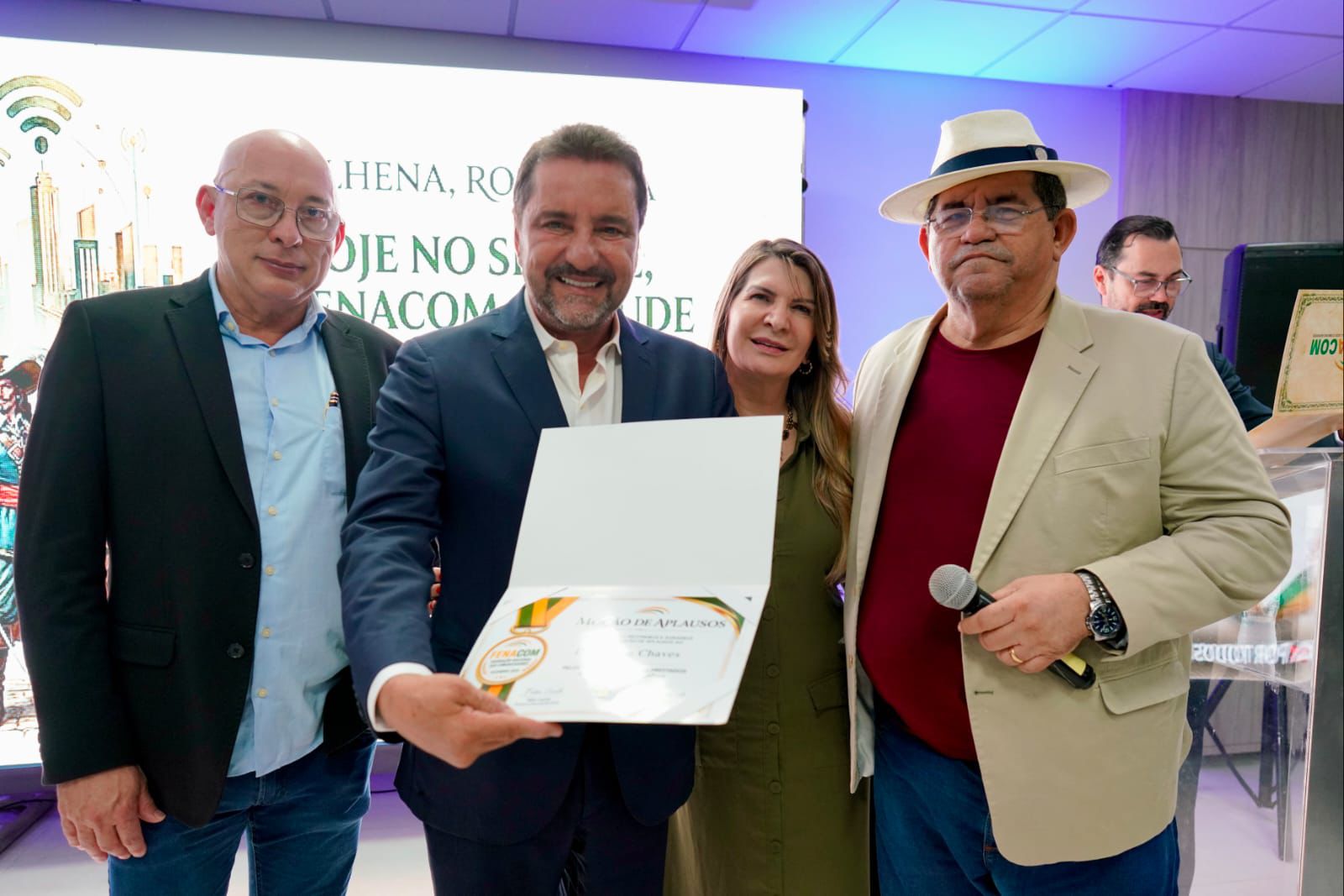 Hildon Chaves destaca “coragem e resiliência” dos comunicadores em noite de homenagens