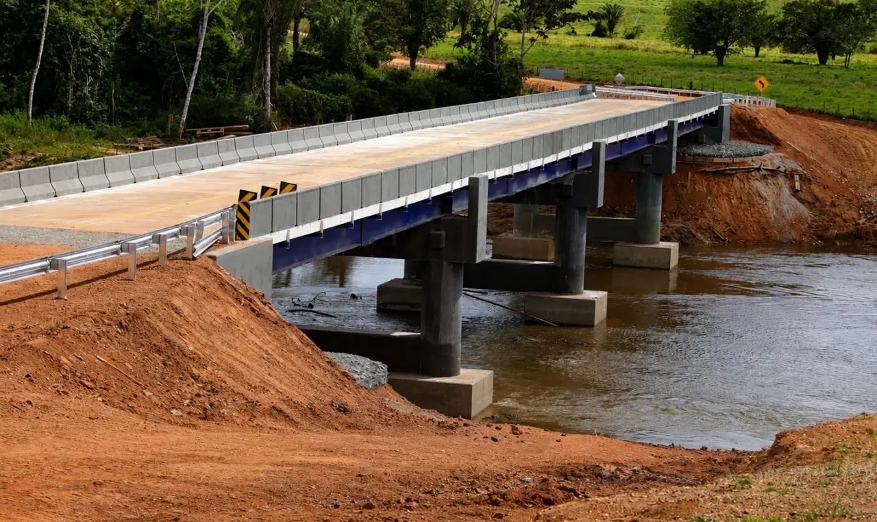 Ponte no Rio Pimenta Bueno entra na reta final de obras