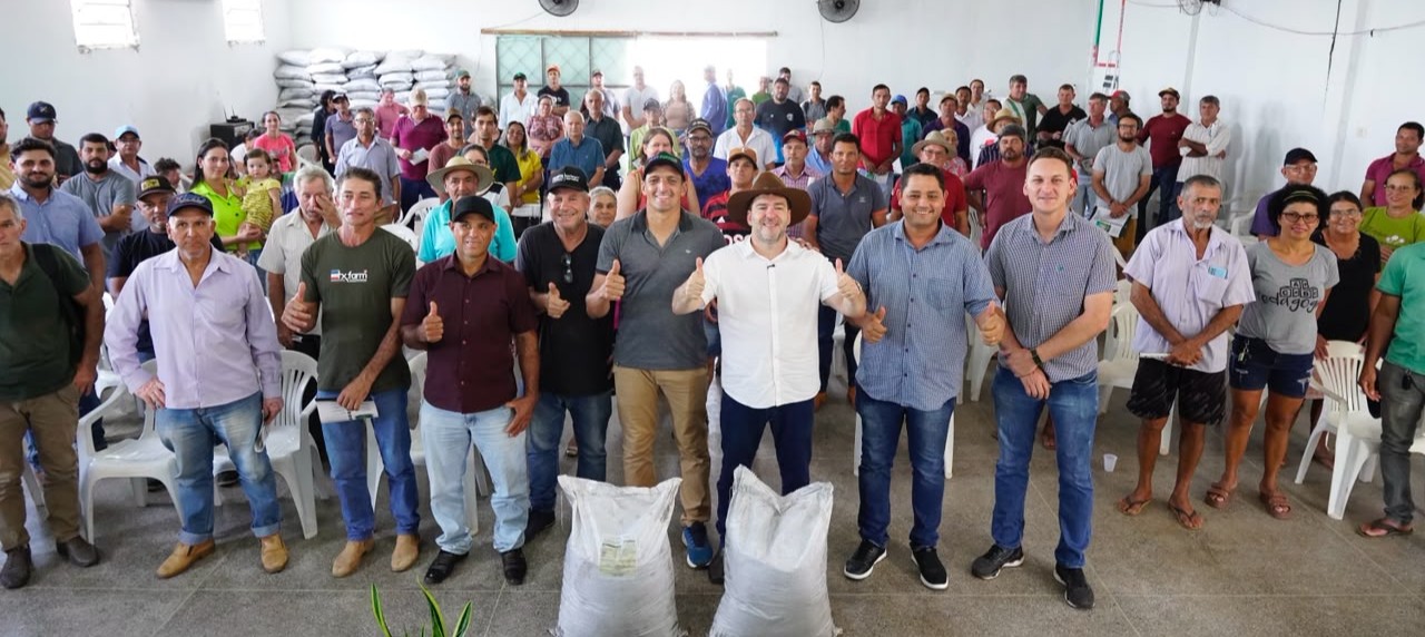 Alex Redano acompanha entrega para 131 produtores de Novo Horizonte