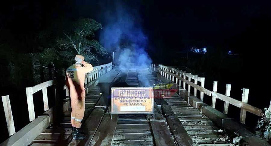 Ponte da Linha da Figueira pode ter sido alvo de incêndio criminoso, em Espigão do Oeste, RO