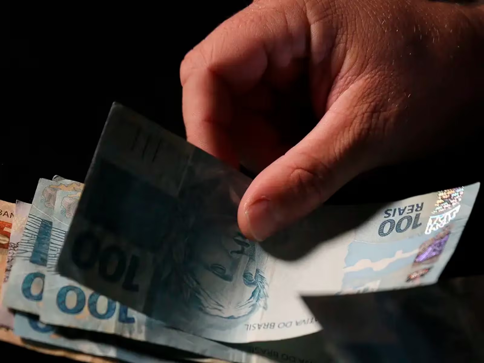 IR: lote de R$ 16 bilhões em restituições é pago pela Receita nesta terça-feira