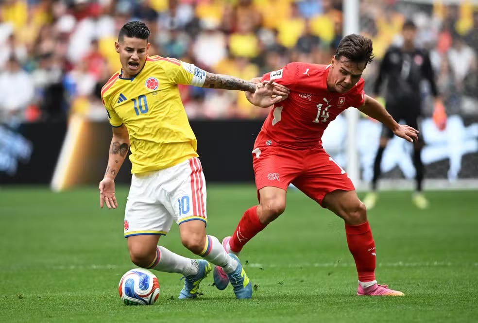 James Rodríguez alcança recorde de jogos com a camisa colombiana