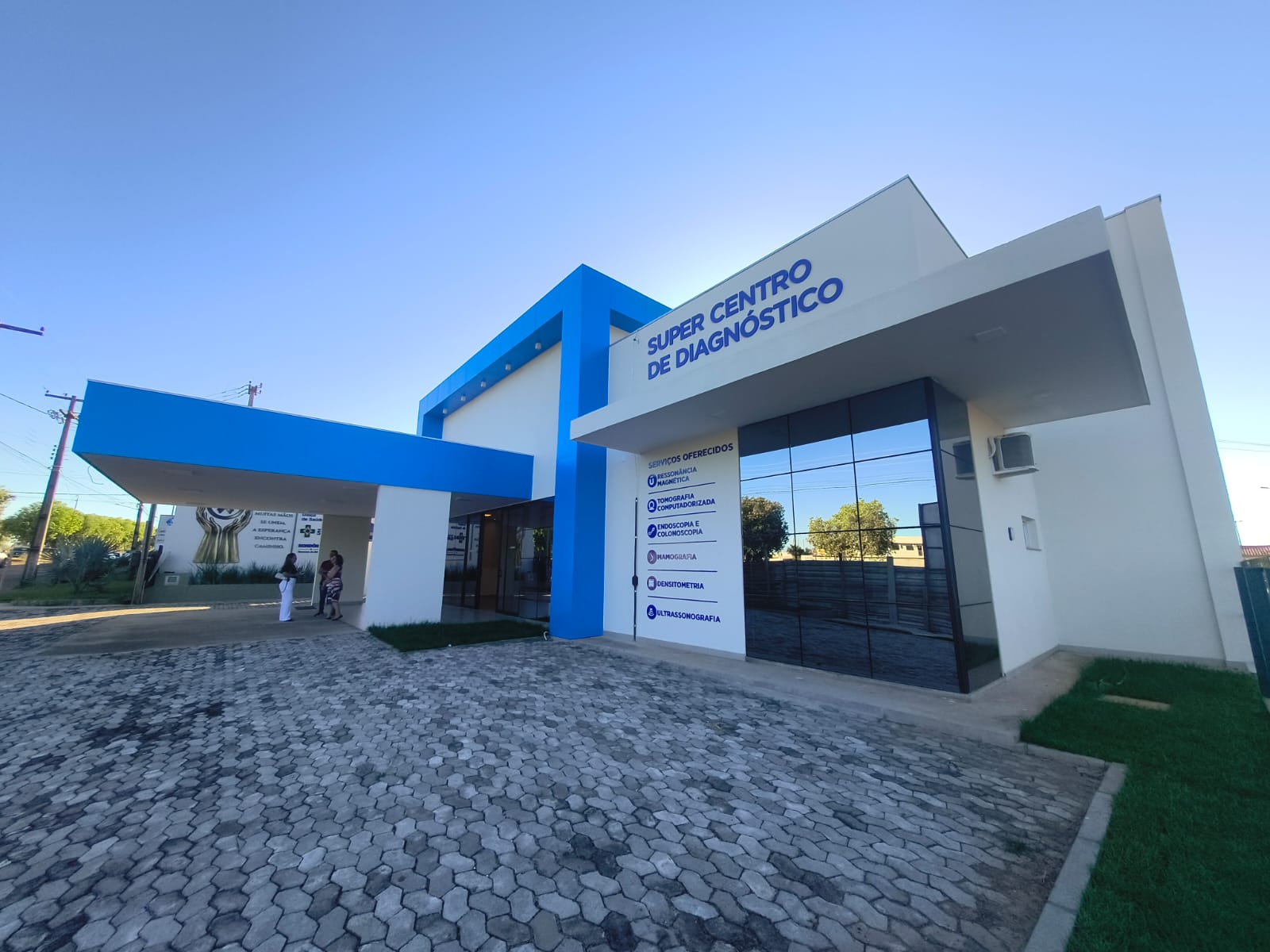Leilão solidário fortalece ações de prevenção ao câncer e obras