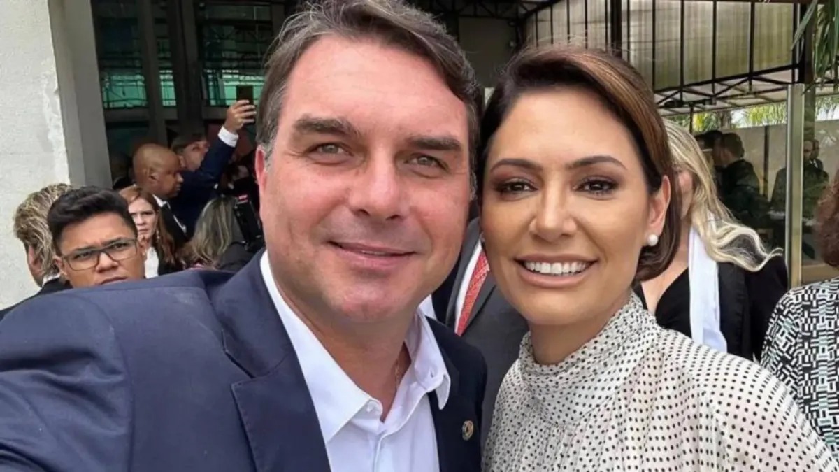 Entenda como começou e terminou a briga entre Flávio Bolsonaro e Michelle