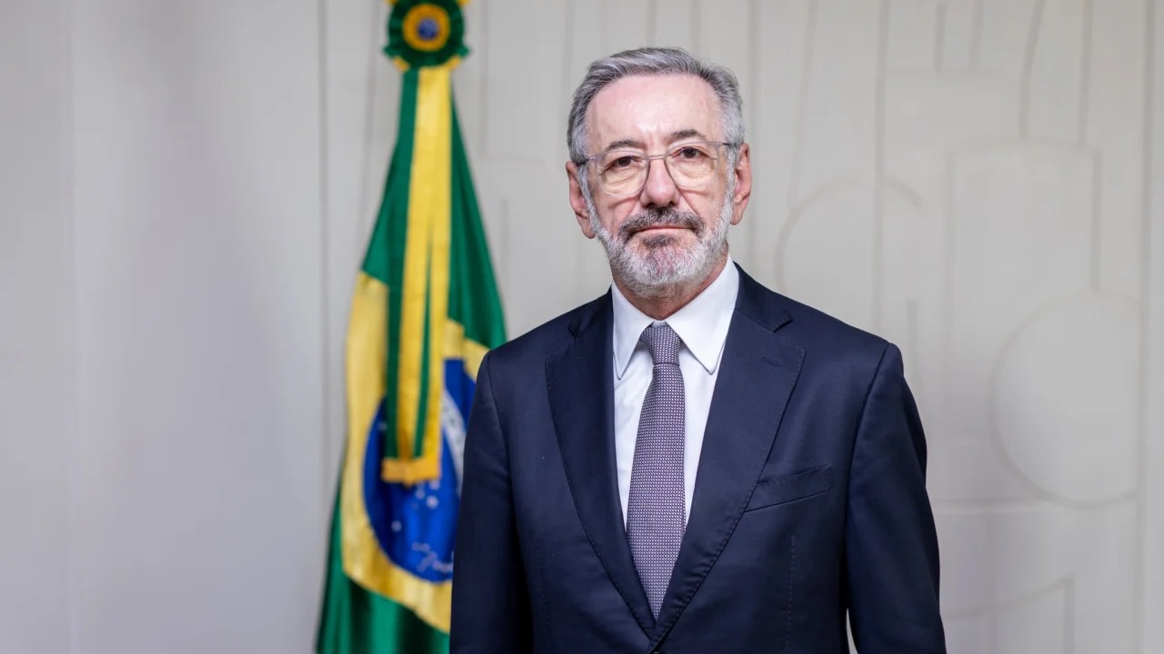 Ministros apontam que tarifa dos EUA chegará a 37,5% em muitos setores