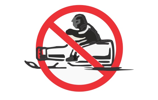 Embriagado e com mandado de prisão, homem é preso pela PM de Machadinho, neste sábado, 16