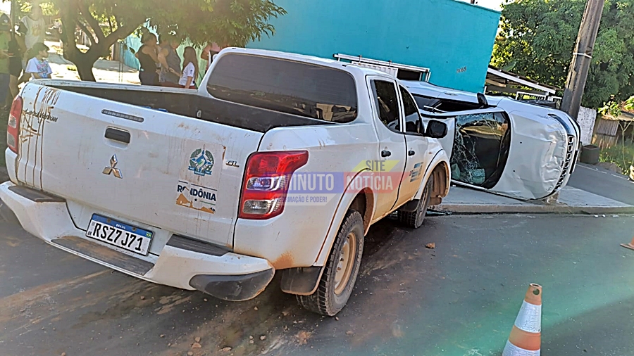 Colisão entre Jeep e caminhonete do DER deixa dois feridos em Cacoal, RO