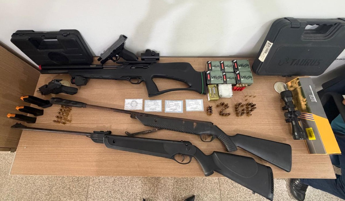 Técnico de enfermagem é preso com pistola durante investigação