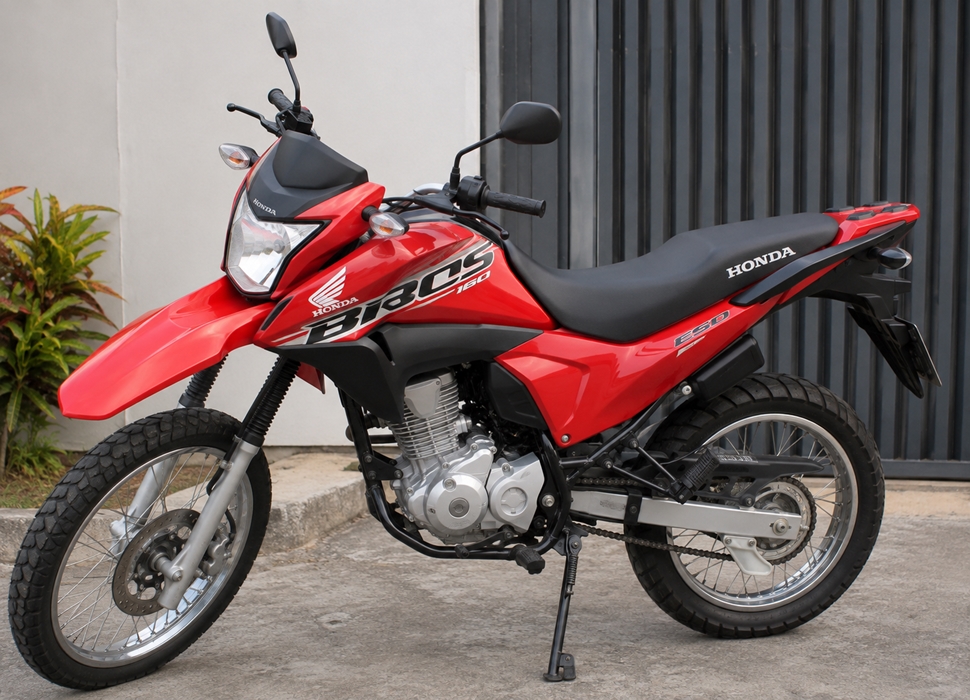 Motocicleta furtada é encontrada parcialmente desmontada