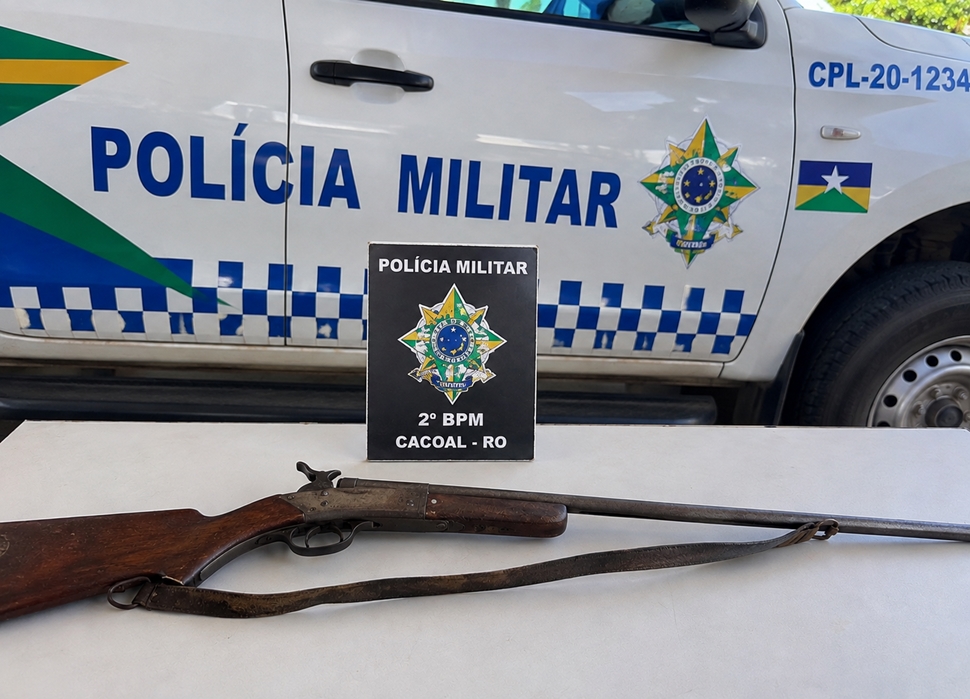 Polícia recolhe espingarda após denúncia de ex-esposa, em Cacoal