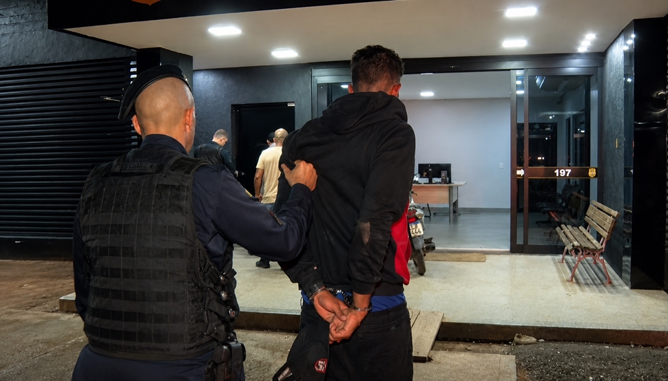 PM recupera motoneta roubada e prende três suspeitos após ação rápida em Cacoal, RO