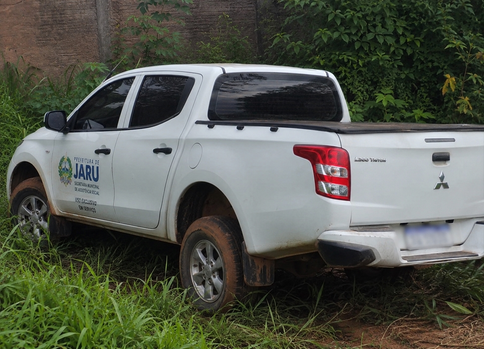 Rastreamento entregou servidores que fizeram sexo em pick-up da prefeitura de Jaru, RO