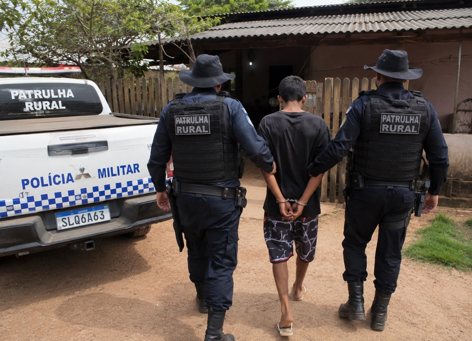 Patrulha Rural cumpre mandado de apreensão contra adolescente