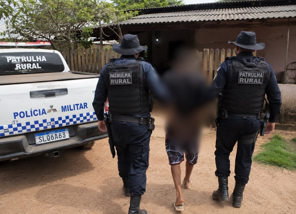 Adolescente conduzido após vídeo com criança, em Cacoal