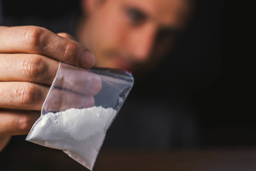 Patrulhamento no Arco-Íris termina com apreensão de crack, cocaína e maconha, em Cacoal, RO