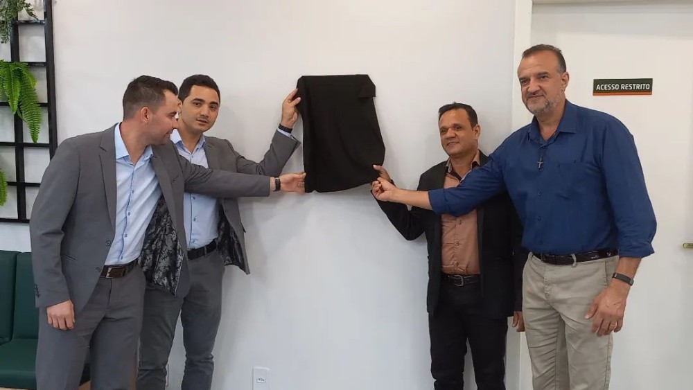 E o trabalho de infraestrutura está avançando muito, na zona rural de Alvorada, RO