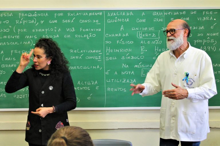Seduc participa de encontro nacional sobre educação de surdos
