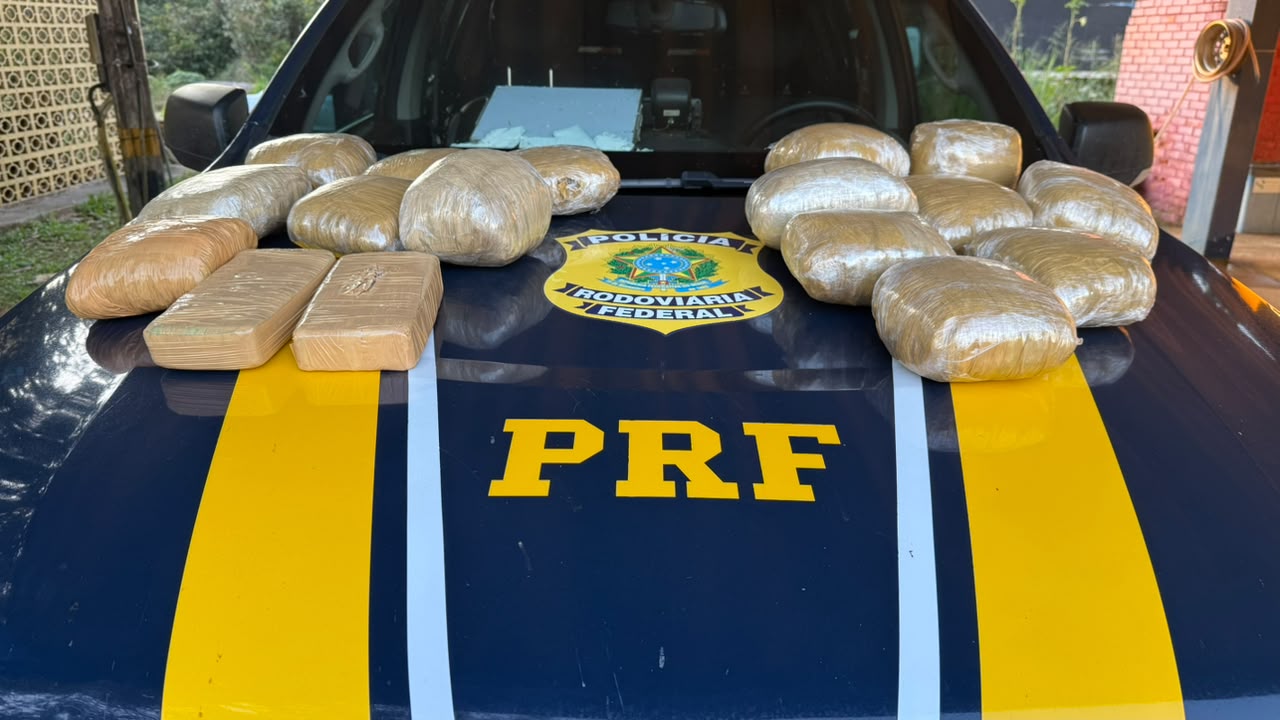 PRF prende motociclista com quase 18 kg de drogas na BR-364, em Porto Velho
