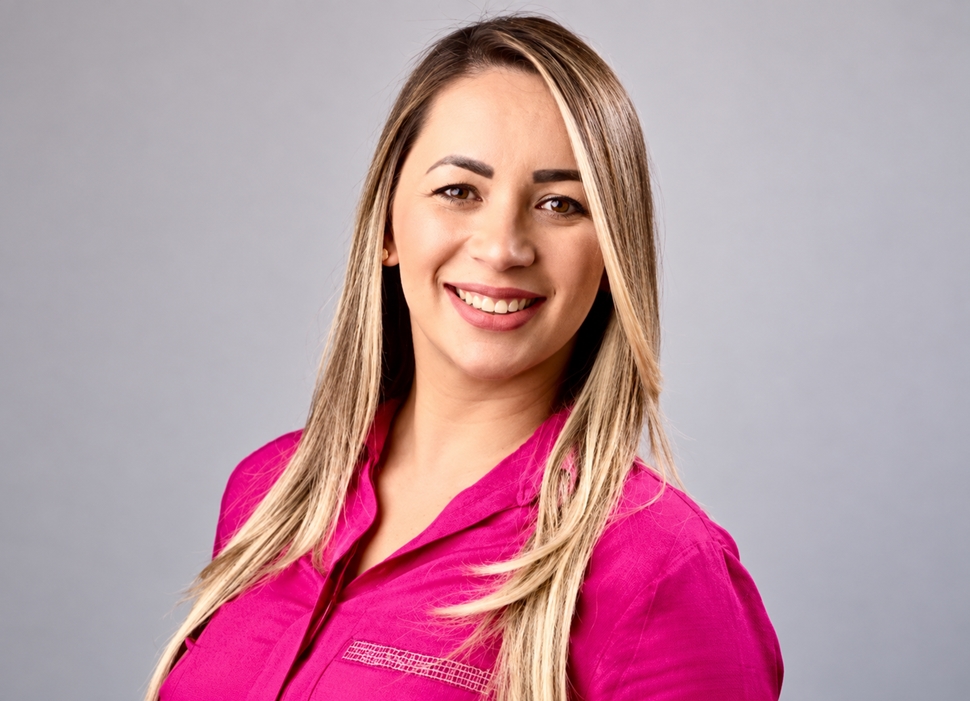 Joliane Fúria está entre os três novos deputados federais eleitos; cinco conseguiram a reeleição