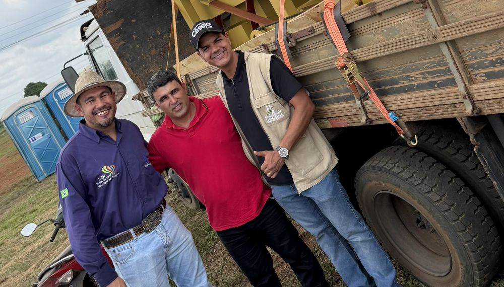 Cássio Gois destina equipamentos para produtores rurais de São Miguel