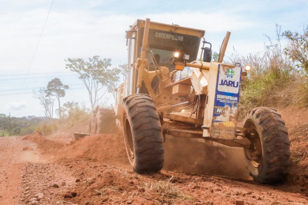 Prefeitura de Jaru trabalha para concluir recuperação da Linha 601