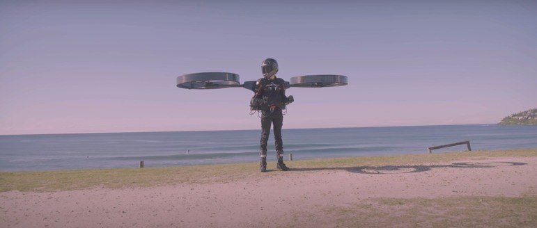 Empresa realiza primeiro voo teste de uma mochila voadora