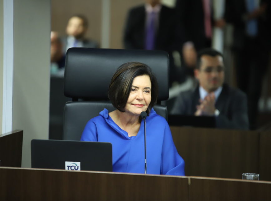 Presidente do TCU afasta auditor apontado como autor de nota que questiona mortes por Covid