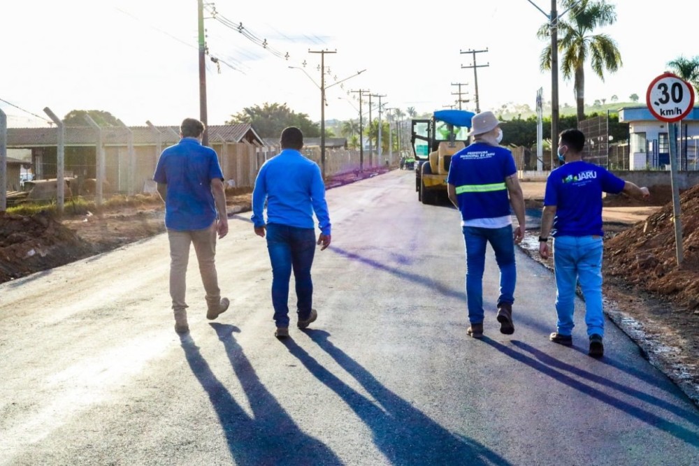 Prefeitura de Jaru conclui mais um trecho de pavimentação asfáltica