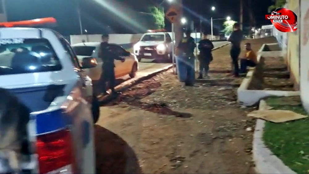 Dois homens são presos em carro de aplicativo de transporte com 2 kg de droga, em Jaru, RO