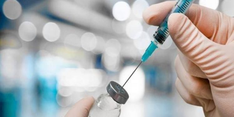 Fiocruz recebe insumos para produção de 5,8 milhões de doses