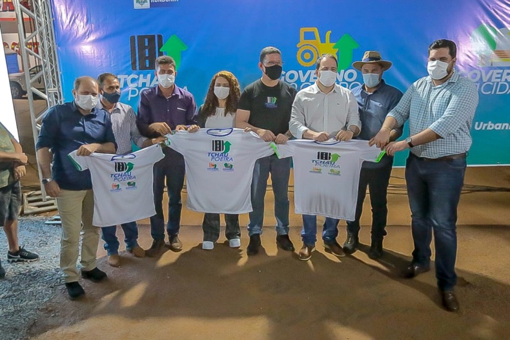 Alex Redano participa do lançamento do Tchau Poeira em Alto Alegre, RO