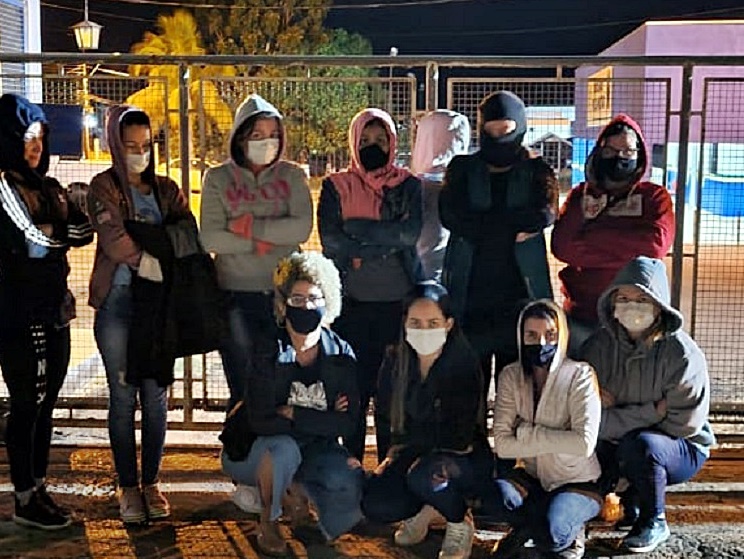 Mesmo com acordo salarial, mulheres fecham quarteis em quatro cidades de Rondônia, nesta terça-feira