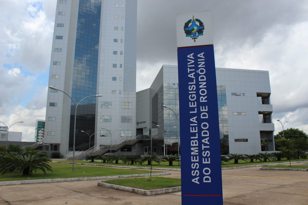 Ministério Público recomenda que ALE-RO afaste deputado Aélcio da TV