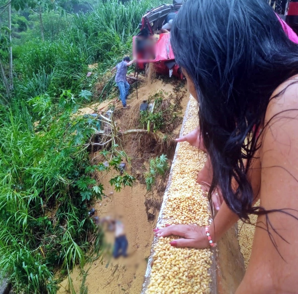 Mulher e criança mortas em acidente com dois caminhões sobre ponte são identificadas pela Politec de Vilhena, RO