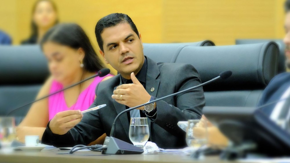 Deputado Cássio Gois celebra conquistas de 2023 e detalha planos promissores para 2024 em Rondônia